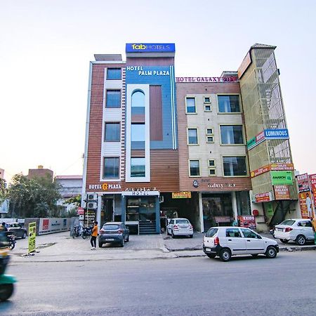 Fabhotel Palm Plaza Zirakpur 외부 사진